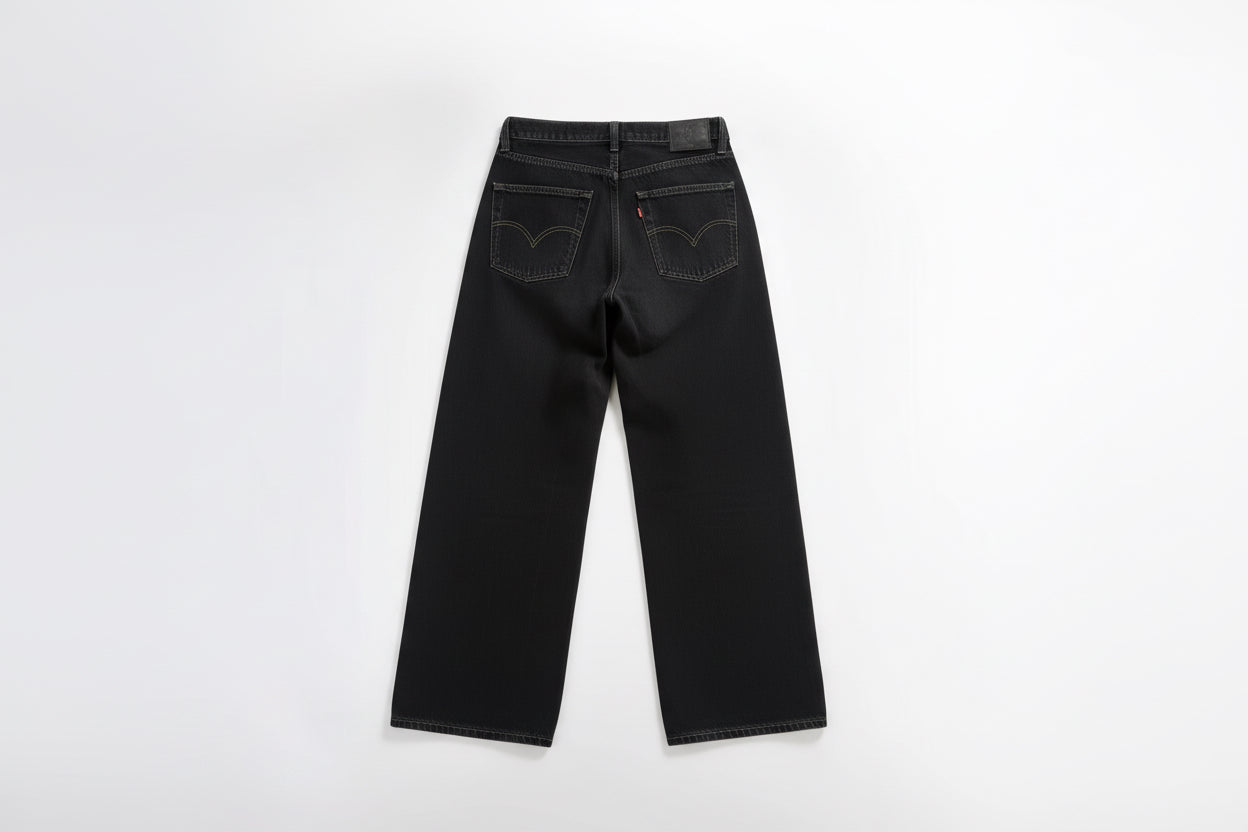 Classic Black Straight‑Leg Jeans